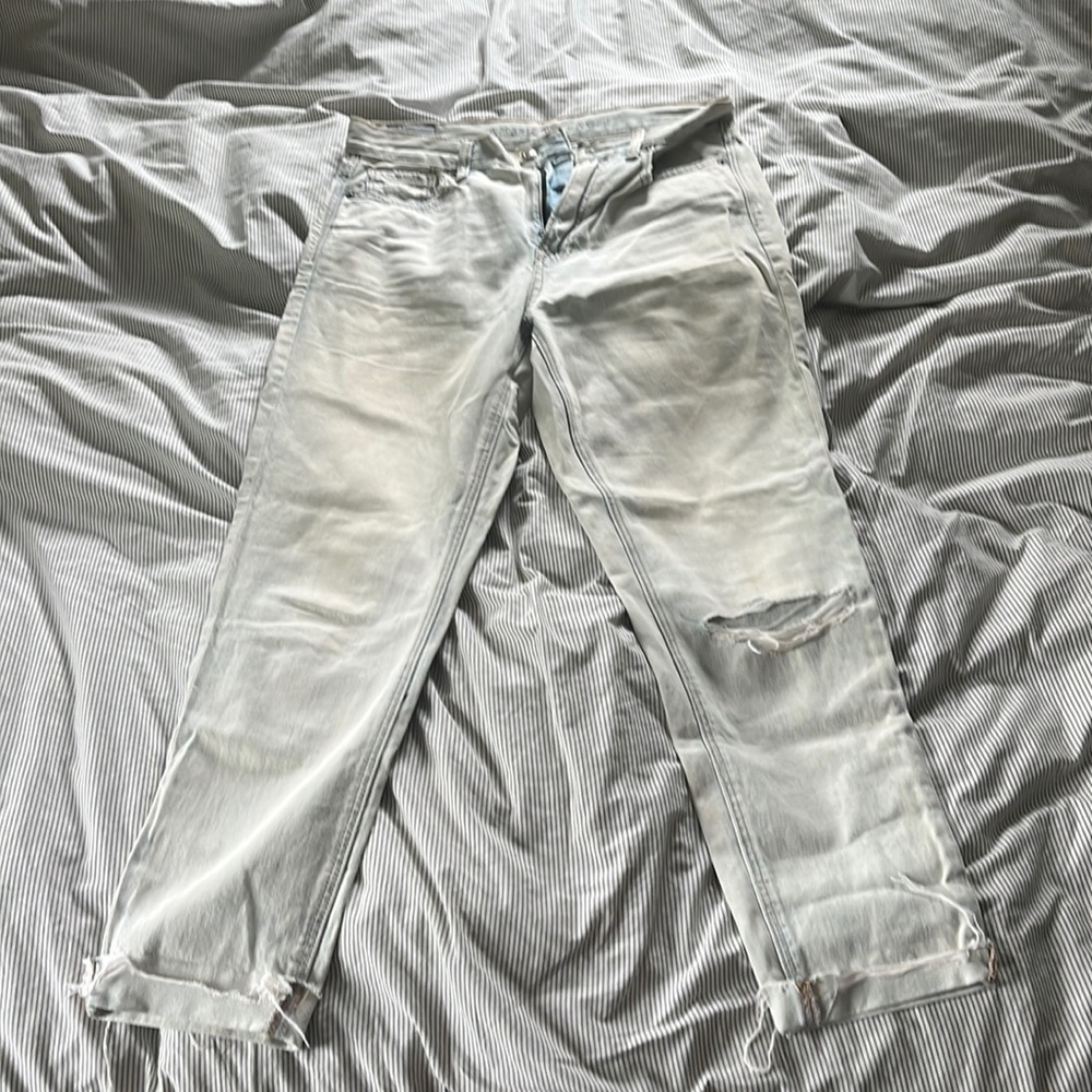 Light washed ripped mom jeans